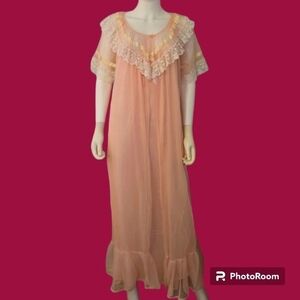 VTG 1960s HELEN OF TROY Lace Satin Chiffon Lingerie Slip Peignor Set